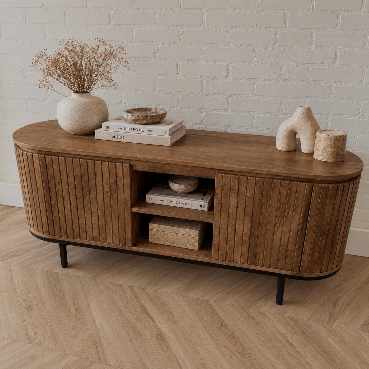 TV meubel Pedrera 140 cm mangohout ribbel - Leverbaar medio december