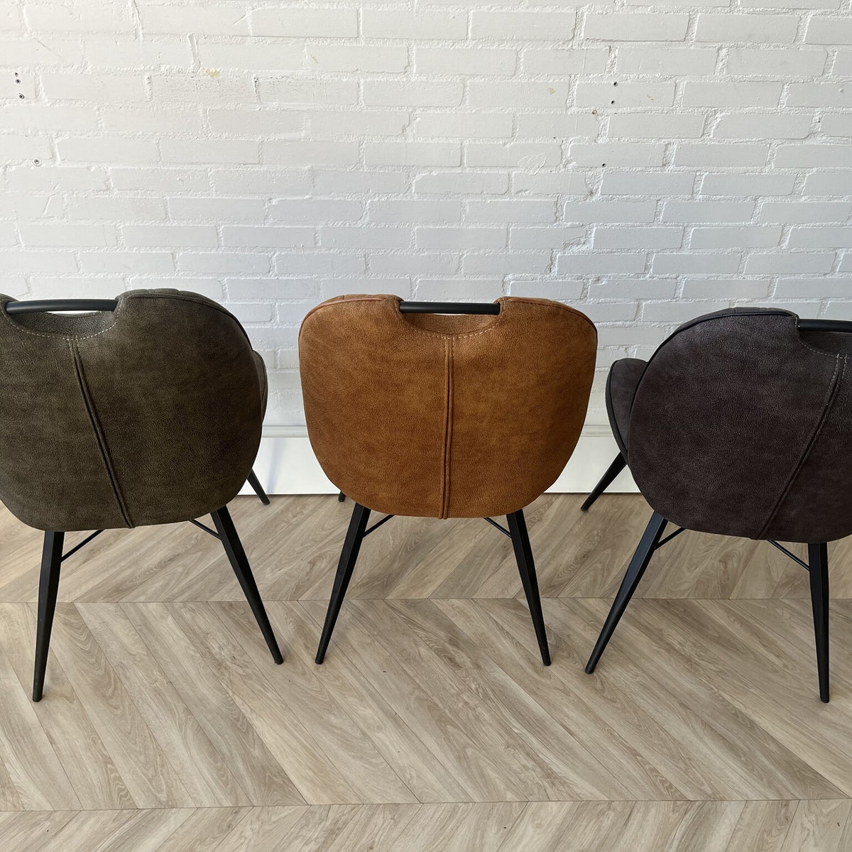 Stoel Shelton - 4 kleuren;  cognac, groen, antraciet en sand