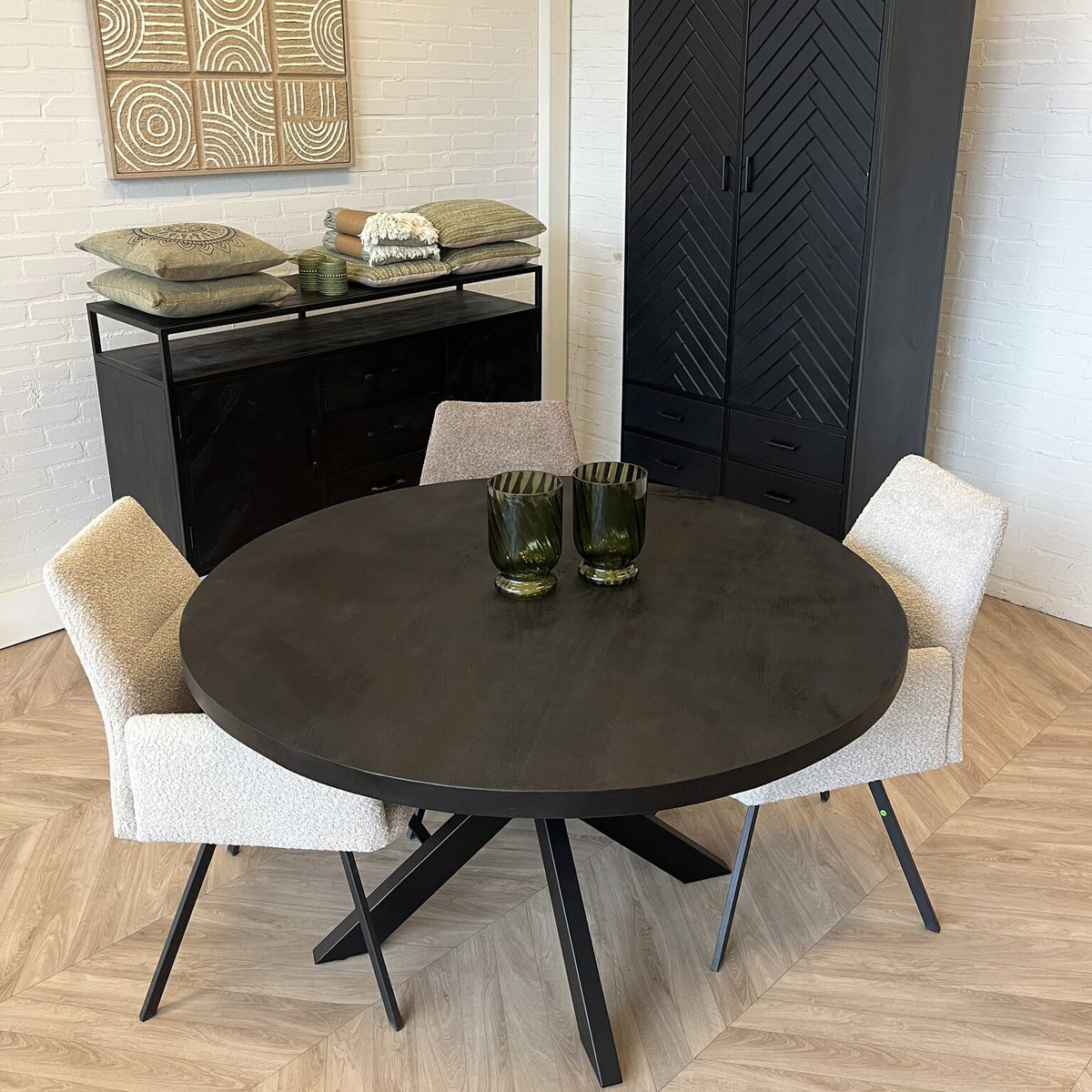 Eettafel Preto rond zwart Mangohout 110/120/130 cm