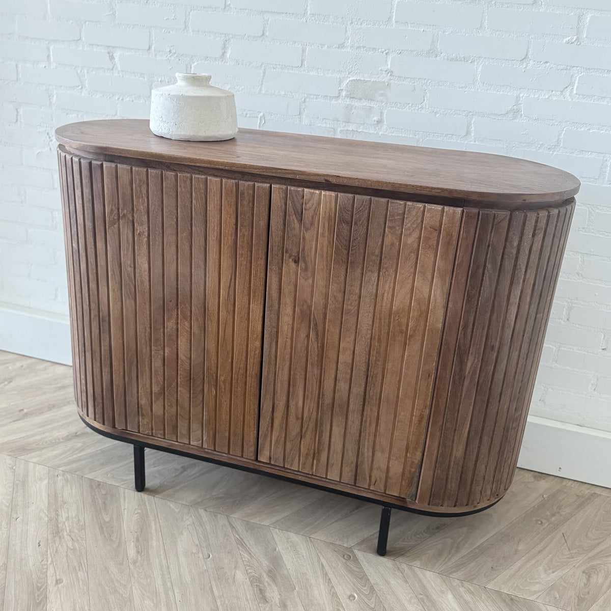 Dressoir Pedrera 115 cm Mangohout ribbel  retro  