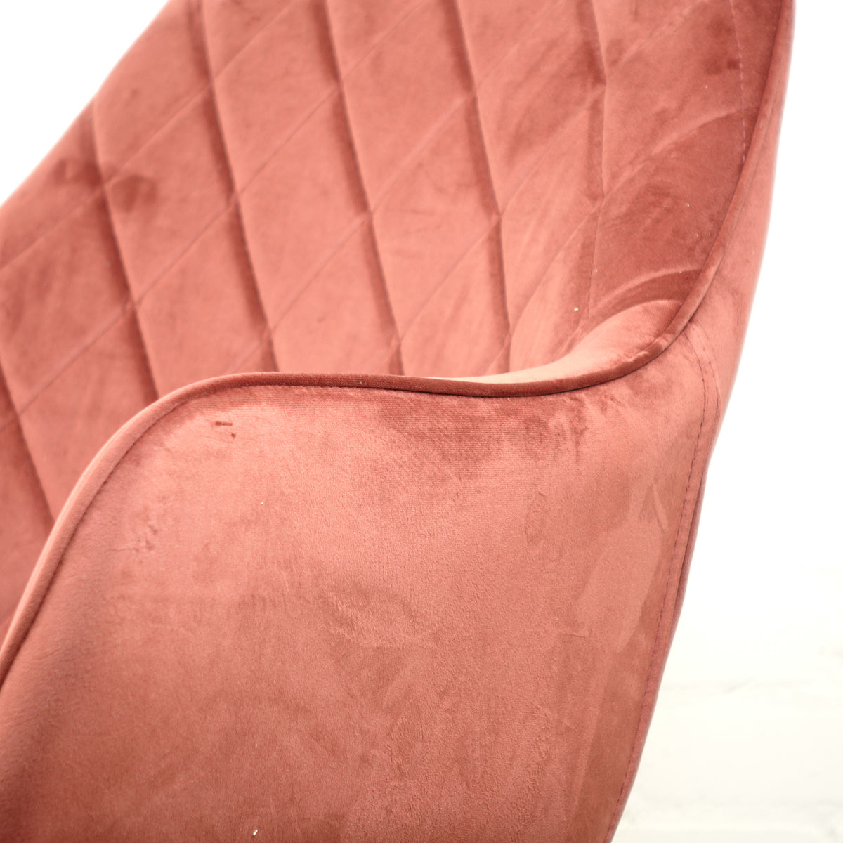Eetstoel Le Boudoir copper/roze velvetstof 