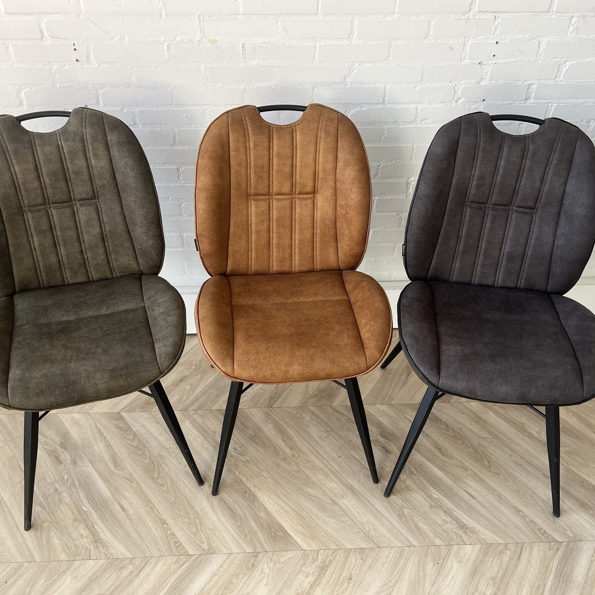 Stoel Shelton - 4 kleuren;  cognac, groen, antraciet en sand