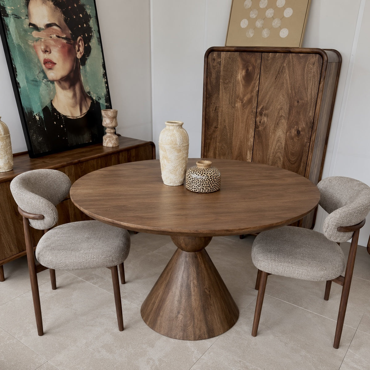 Eettafel Rond 130 cm | Bruin | Houten Poot - Leverbaar januari  ‘27