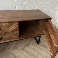 TV meubel Calpe 140 cm mangohout visgraat 