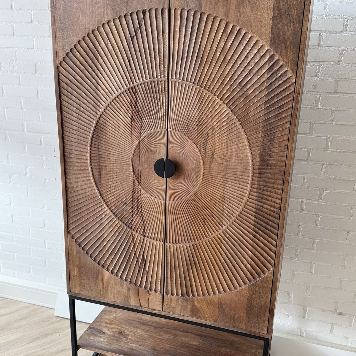 Kast Altea carved mangohout  - bruin - Leverbaar medio oktober