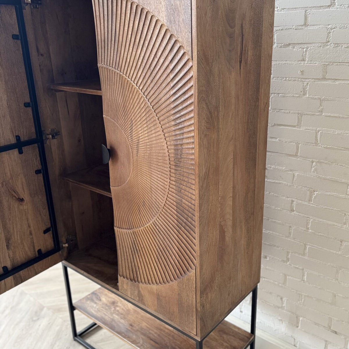 Kast Altea carved mangohout  - bruin - Leverbaar medio oktober