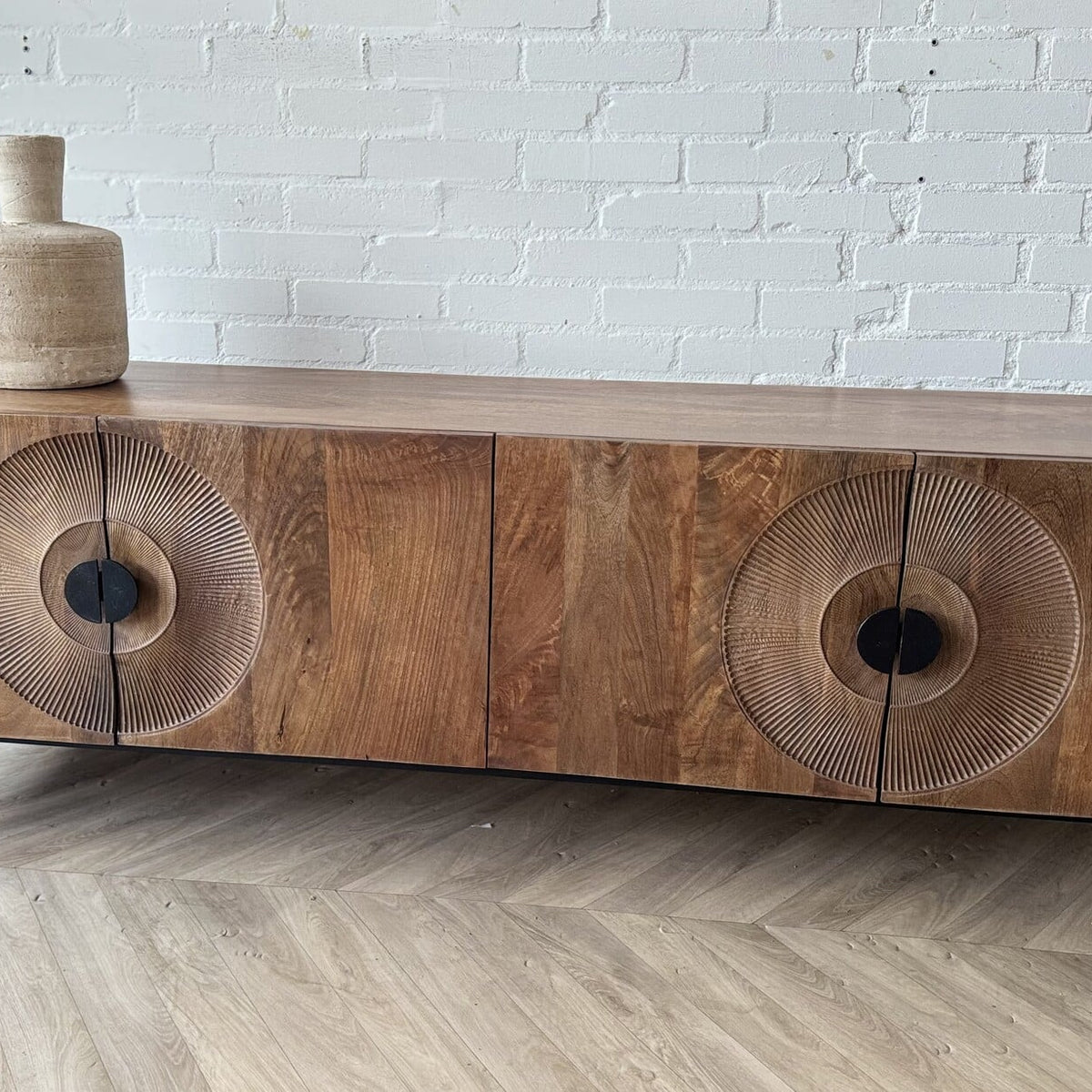 TV-meubel Altea carved mangohout - bruin of zwart - 180 