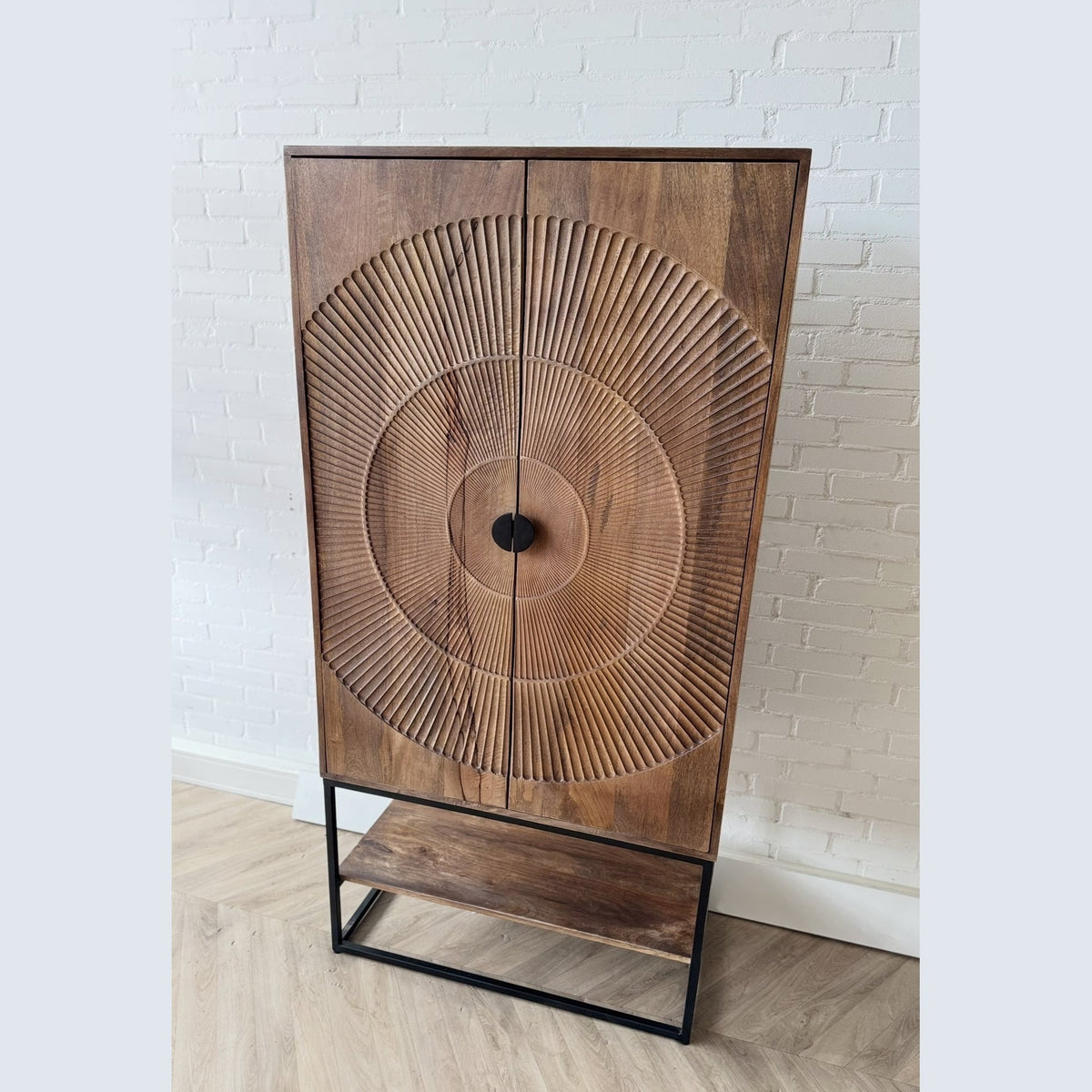 Kast Altea carved mangohout  - bruin - Leverbaar medio oktober