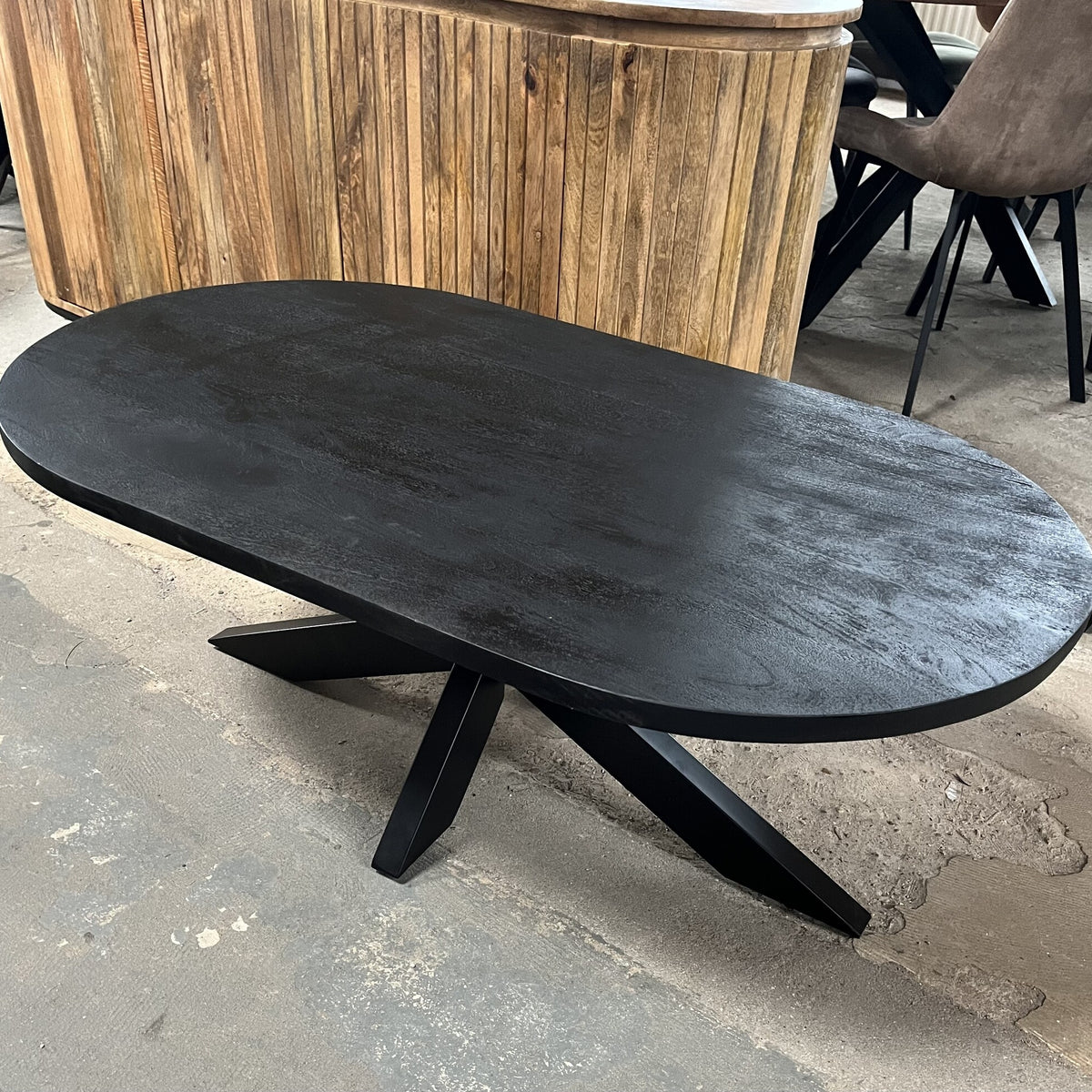 Salontafel Deens ovaal mangohout zwart matrix