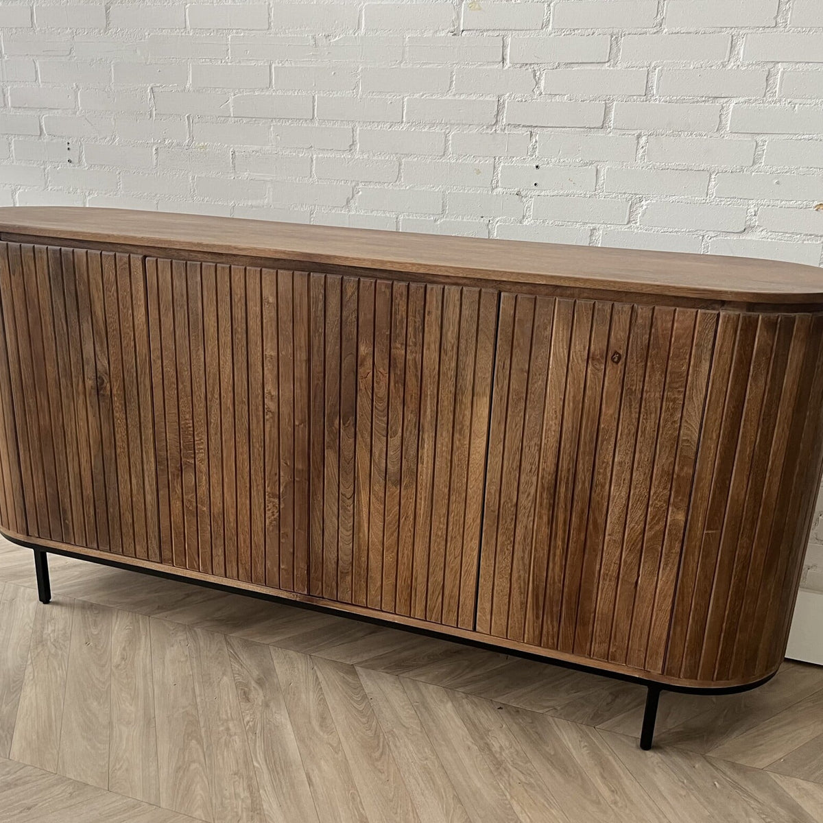 Dressoir Pedrera 210 cm retro mangohout ribbel