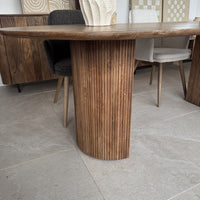 Eettafel Avila | Mangohout | Conische Poot | 220 cm 