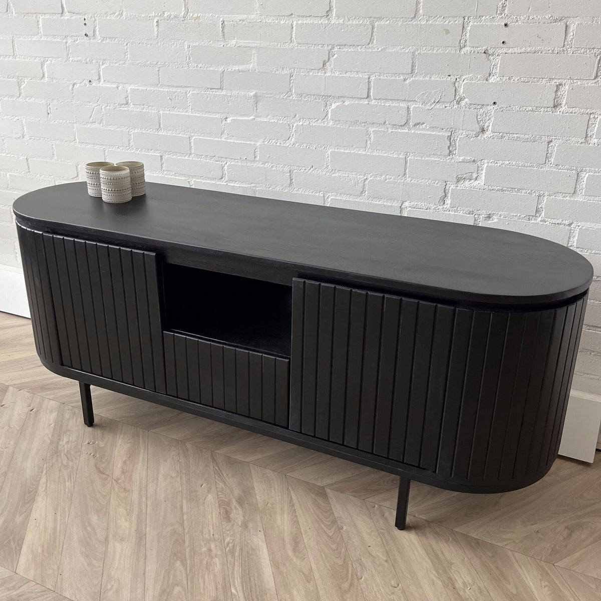 TV meubel Pedrera 140 zwart mangohout ribbel