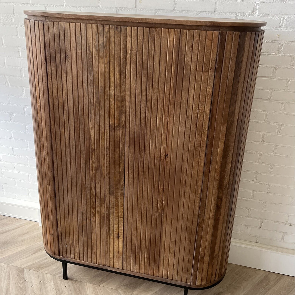 Kast Pedrera mangohout ribbel - Retro 