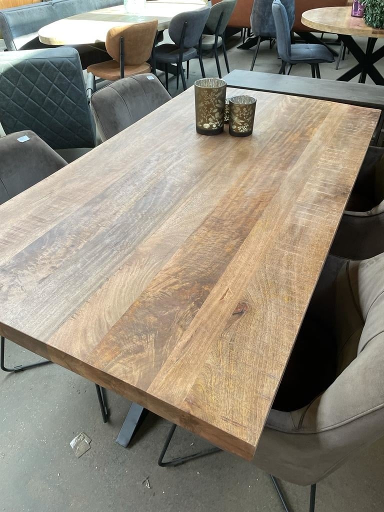 Eettafel Recht model 140 t/m 180 cm mangohout 