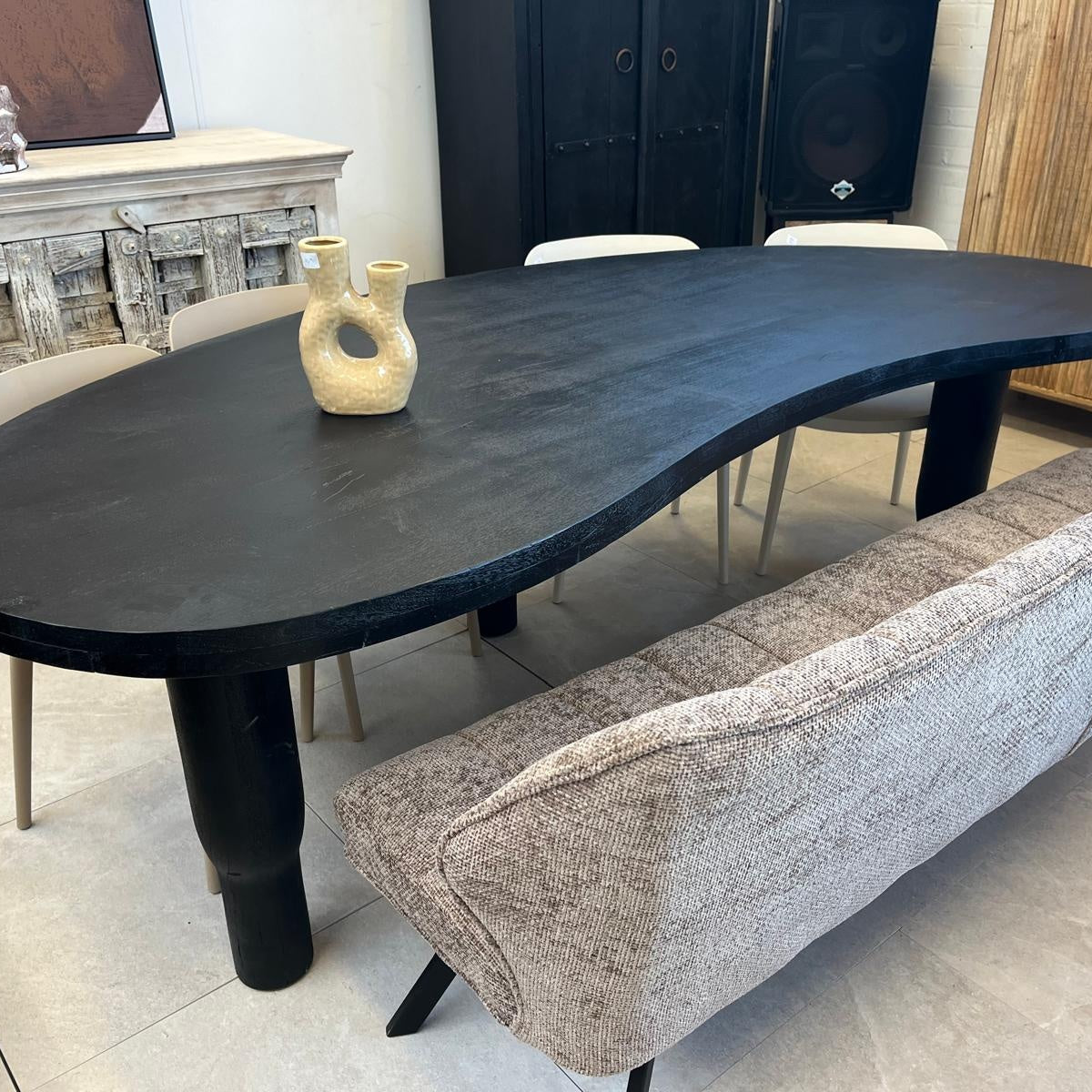 Eettafel zwart organisch 240cm